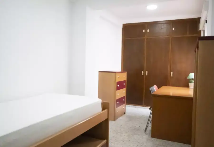 Se alquila habitación en piso compartido en Córdoba en Córdoba