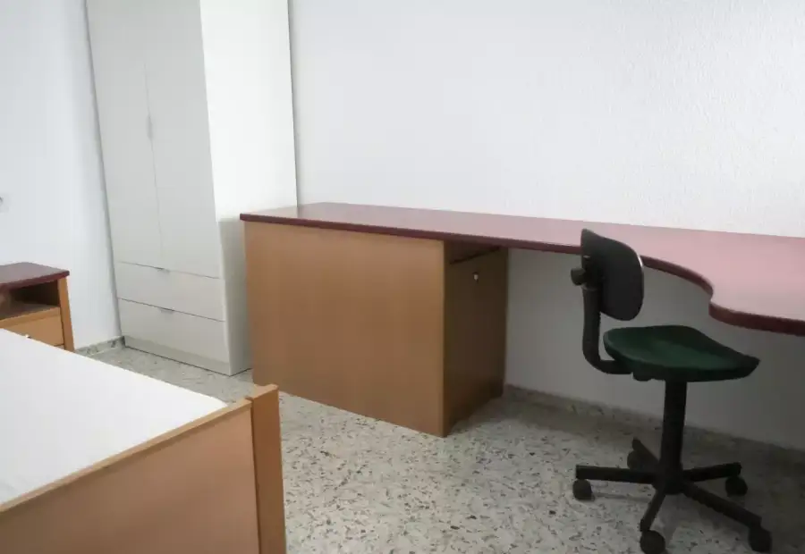 Se alquila habitación en piso compartido en Córdoba en Córdoba