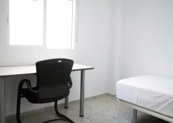 Se alquila habitación en piso compartido en Córdoba