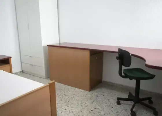 Se alquila habitación en piso compartido en Córdoba