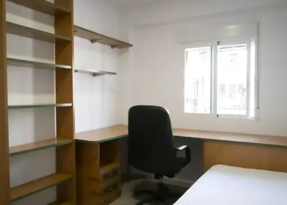 Se alquila habitación en piso compartido en Córdoba