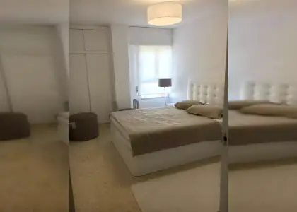 Se alquila habitación en piso de 3 dormitorios en alquiler en Alicante en Alicante (Alacant)