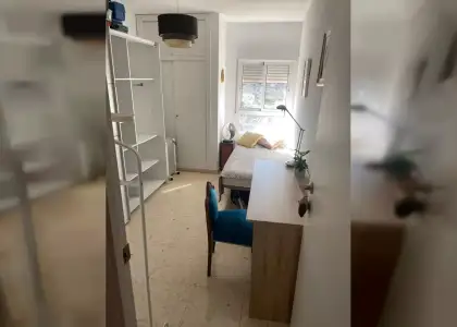 Se alquila habitación en piso de 3 dormitorios en alquiler en Alicante en Alicante (Alacant)