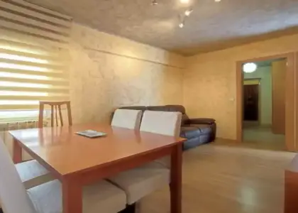 Se alquila habitación en piso de 3 dormitorios en Salamanca en Salamanca