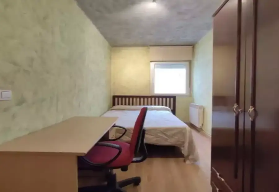 Se alquila habitación en piso de 3 dormitorios en Salamanca en Salamanca