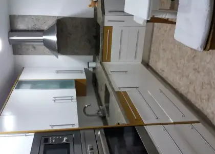 Se alquila habitación en piso de 3 habitaciones en Murcia en Murcia