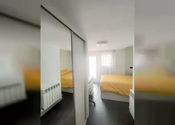 Se alquila habitación en piso de 4 habitaciones en alquiler en Salamanca