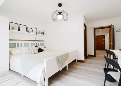 Se alquila habitación en piso de 4 habitaciones en Bilbao en Bilbao