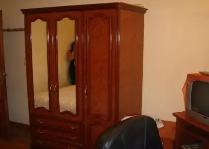 Se alquila habitación en piso de 5 dormitorios en Salamanca - Mujeres en Salamanca