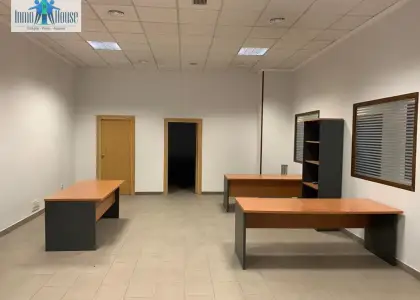 Se alquila o vende local en Albacete - industria en Albacete