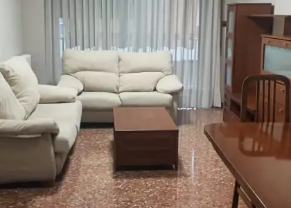 Se alquila piso en zona Parque Abelardo Sanchez en Albacete
