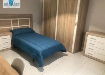 se alquilan habitación para estudiantes con calefacción agua y wifi incluido en el precio en Albacete