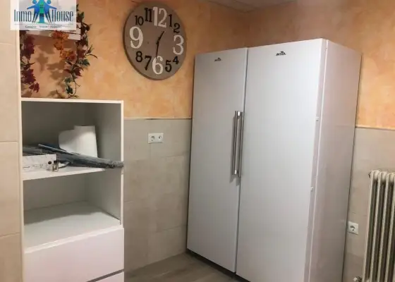 se alquilan habitación para estudiantes con calefacción agua y wifi incluido en el precio en Albacete