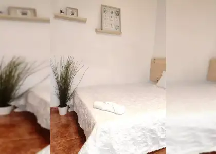 Se alquilan habitaciones en apartamento de 5 habitaciones en Parque De Juan De Austria en Valladolid