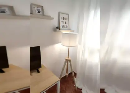 Se alquilan habitaciones en apartamento de 5 habitaciones en Parque De Juan De Austria en Valladolid