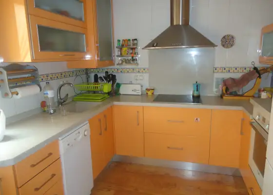 Se vende adosado de tres dormitorios en zona cercana al centro en Manzanares
