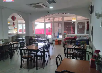 Se vende cafeteria y vivienda en el centro de Pedro Muñoz(ciudad real) negocio con actividad en Pedro Muñoz