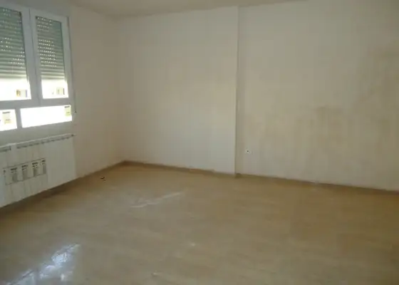Se vende casa adosa de cuatro dormitorios en zona centro en Manzanares