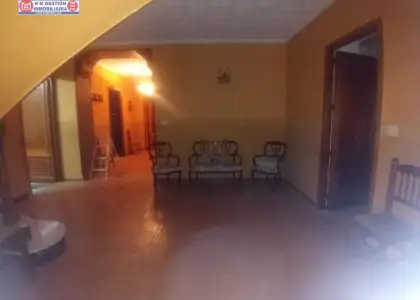SE VENDE CASA DE 500 m/2 de solar con 355 m/2 construidos. en Tomelloso