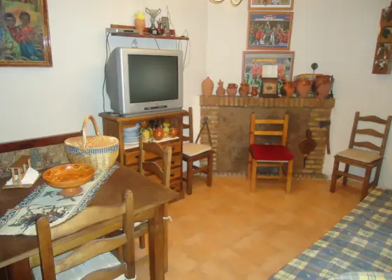 Se vende casa de cinco dormitorios en buena zona en Manzanares