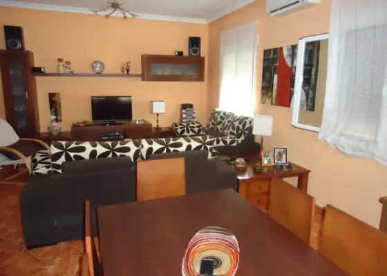 Se vende casa de tres dormitorios en zona divina pastora en Manzanares