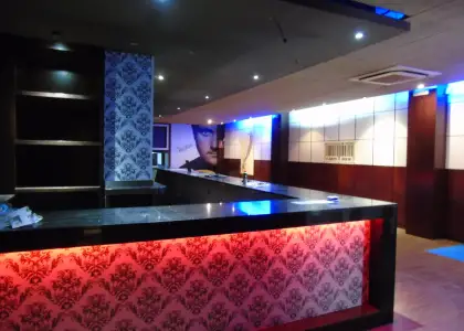 SE VENDE LOCAL COMERCIAL ALQUILADO DE 160 m/2 CENTRO DE ALCAZAR DE SAN JUAN en Alcázar de San Juan