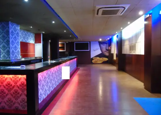 SE VENDE LOCAL COMERCIAL ALQUILADO DE 160 m/2 CENTRO DE ALCAZAR DE SAN JUAN en Alcázar de San Juan