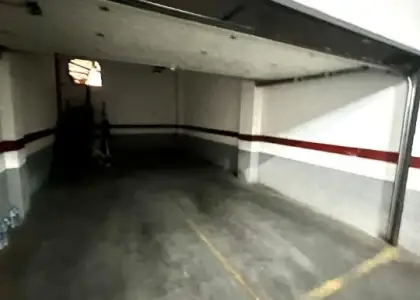 Se vende local comercial con garaje - zona semicentro _ feria en Albacete
