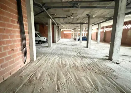 Se vende local comercial zona imaginalia en Albacete