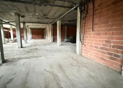 Se vende local comercial zona imaginalia en Albacete