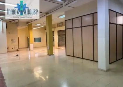 Se vende local zona industria en Albacete