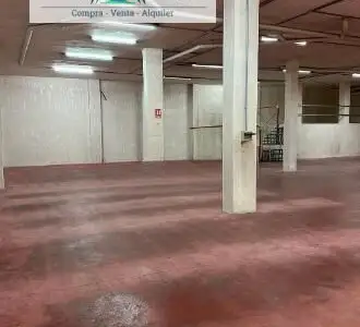 Se vende local zona industria en Albacete