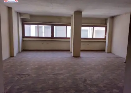 Se vende oficina junto a plaza de España y Of. de Correos de Alcázar de San Juan en Alcázar de San Juan
