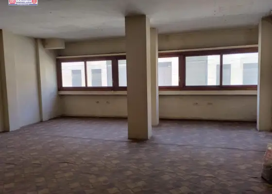 Se vende oficina junto a plaza de España y Of. de Correos de Alcázar de San Juan en Alcázar de San Juan