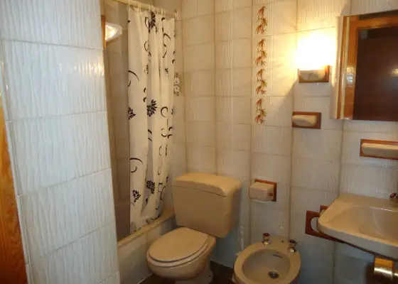 Se vende piso de cuatro dormitorios en buen estado en Manzanares