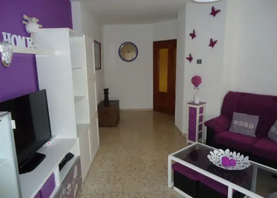 Se vende piso de cuatro dormitorios en buena zona en Manzanares