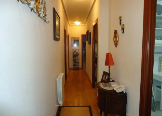 Se vende piso de cuatro dormitorios en zona centro en Manzanares