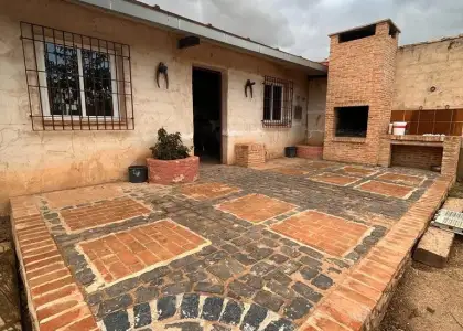 Terreno rural en venta en Alcázar De San Juan, de 500 m2 con terreno por 60.000 €, Ref. 0117 en Alcázar de San Juan