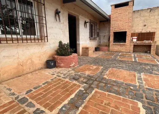 Terreno rural en venta en Alcázar De San Juan, de 500 m2 con terreno por 60.000 €, Ref. 0117 en Alcázar de San Juan