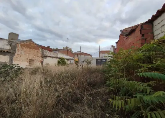 Terreno / Urbano (solar) En Venta Calle Tordesillas, Tomelloso en Tomelloso