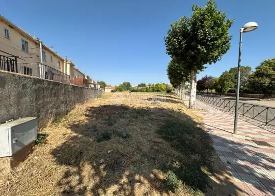 Terrenos en venta en Fontanar - Fontanar, 33.900 €, 1439 m2, ref. 566385 en Fontanar
