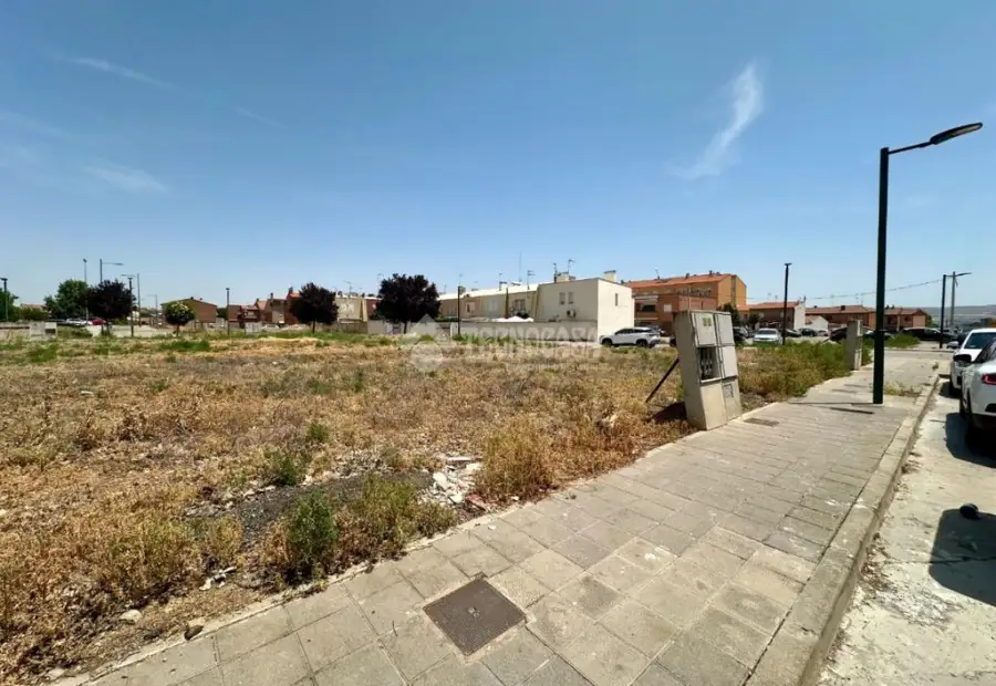 Terrenos en venta en Marchamalo - Centro Ciudad, 27.000 €, 106 m2, ref. 663204 en Marchamalo