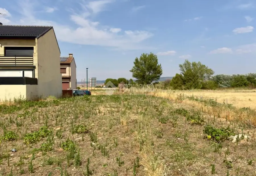 Terrenos en venta en Marchamalo - Centro Ciudad, 68.000 €, 218 m2, ref. 664896 en Marchamalo