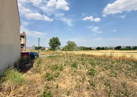 Terrenos en venta en Marchamalo - Centro Ciudad, 72.500 €, 234 m2, ref. 664901 en Marchamalo