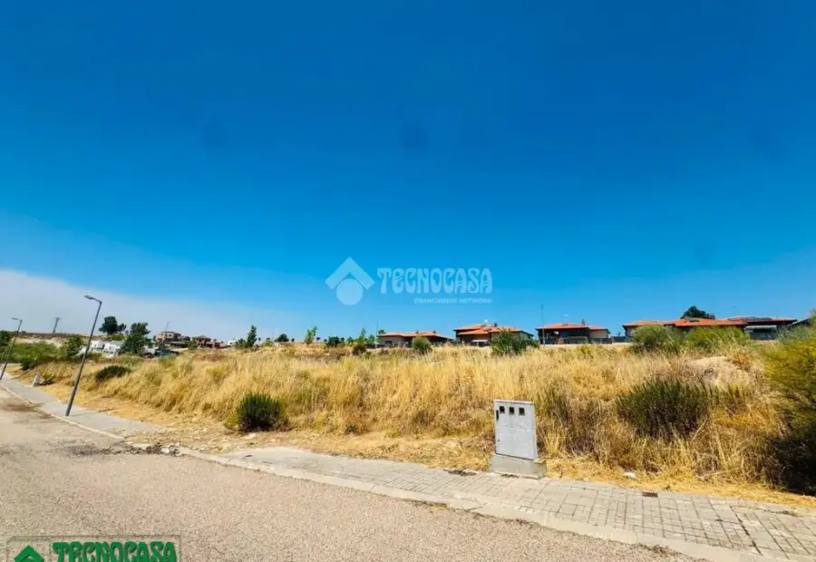 Terrenos en venta en Méntrida - Centro Ciudad, 34.900 €, 400 m2, ref. 666501 en Méntrida
