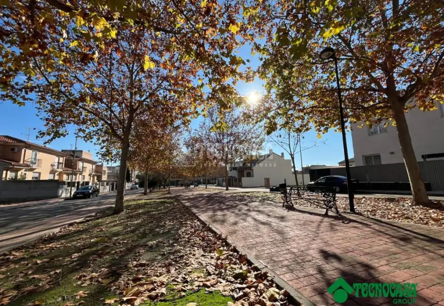 Terrenos en venta en Torrijos - Torrijos, 45.000 €, 220 m2, ref. 642642 en Torrijos