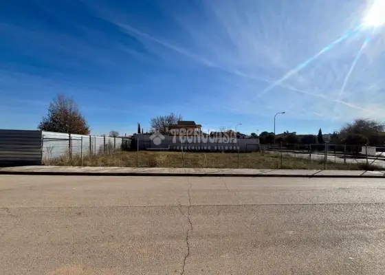 Terrenos en venta en Valdepeñas - Valdepeñas, 80.000 €, 504 m2, ref. 638880 en Valdepeñas