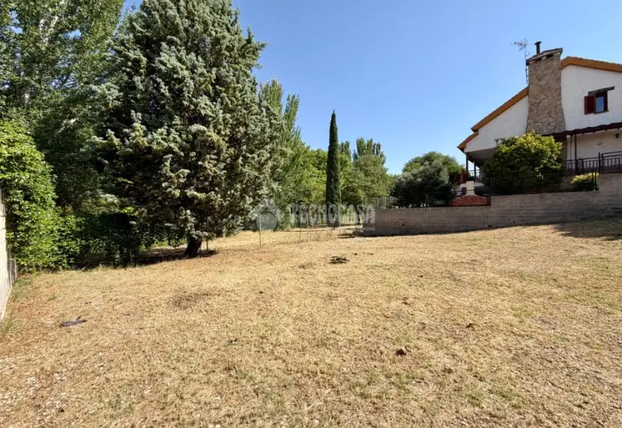 Terrenos en venta en Villanueva De La Torre - Villanueva De La Torre, 115.000 €, 500 m2, ref. 664912 en Villanueva de la Torre