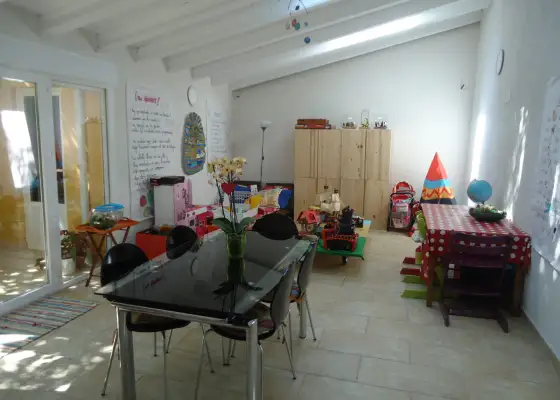 Venta de adosado con patio en zona del rio muy bonito y luminoso en Manzanares