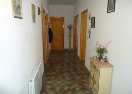 Venta de casa con dos pisos individuales en Manzanares